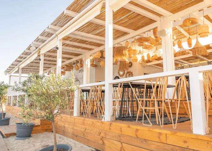 Line Апартаменты *